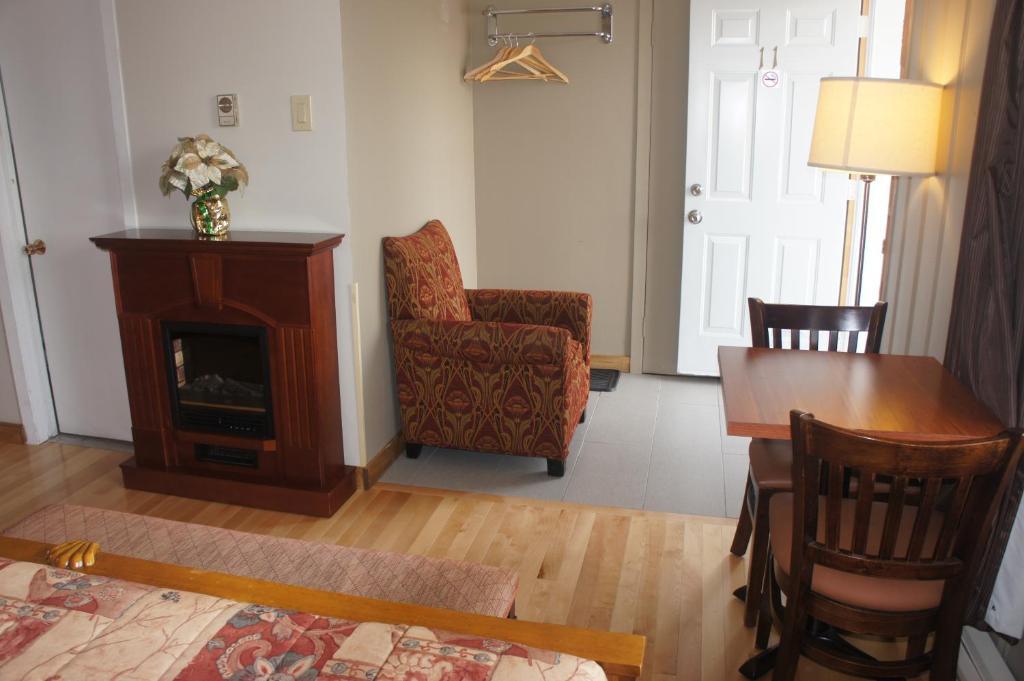 Motel Clair Mont Sainte-Agathe-des-Monts Room photo